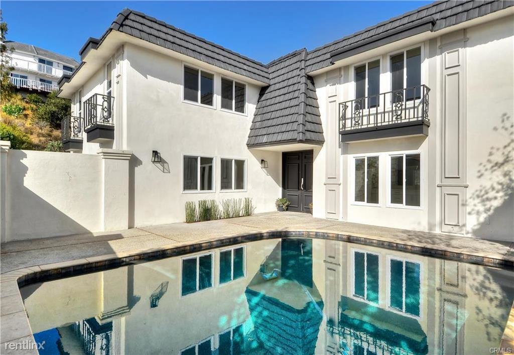 797 Nyes Pl - Photo 2 of 26