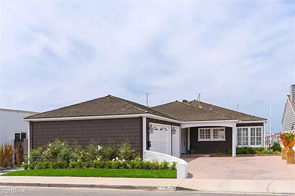 1633 Bayside Dr - Photo 2 of 25