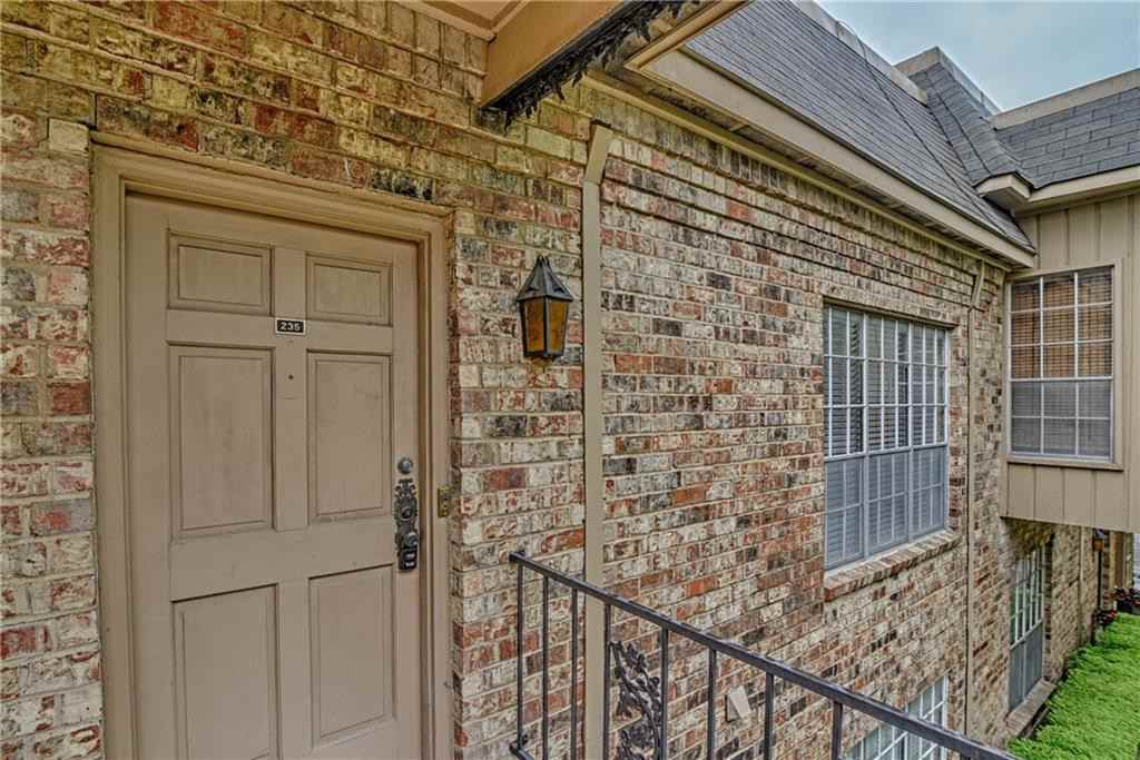 4345 Bellaire Dr S - Photo 3 of 26