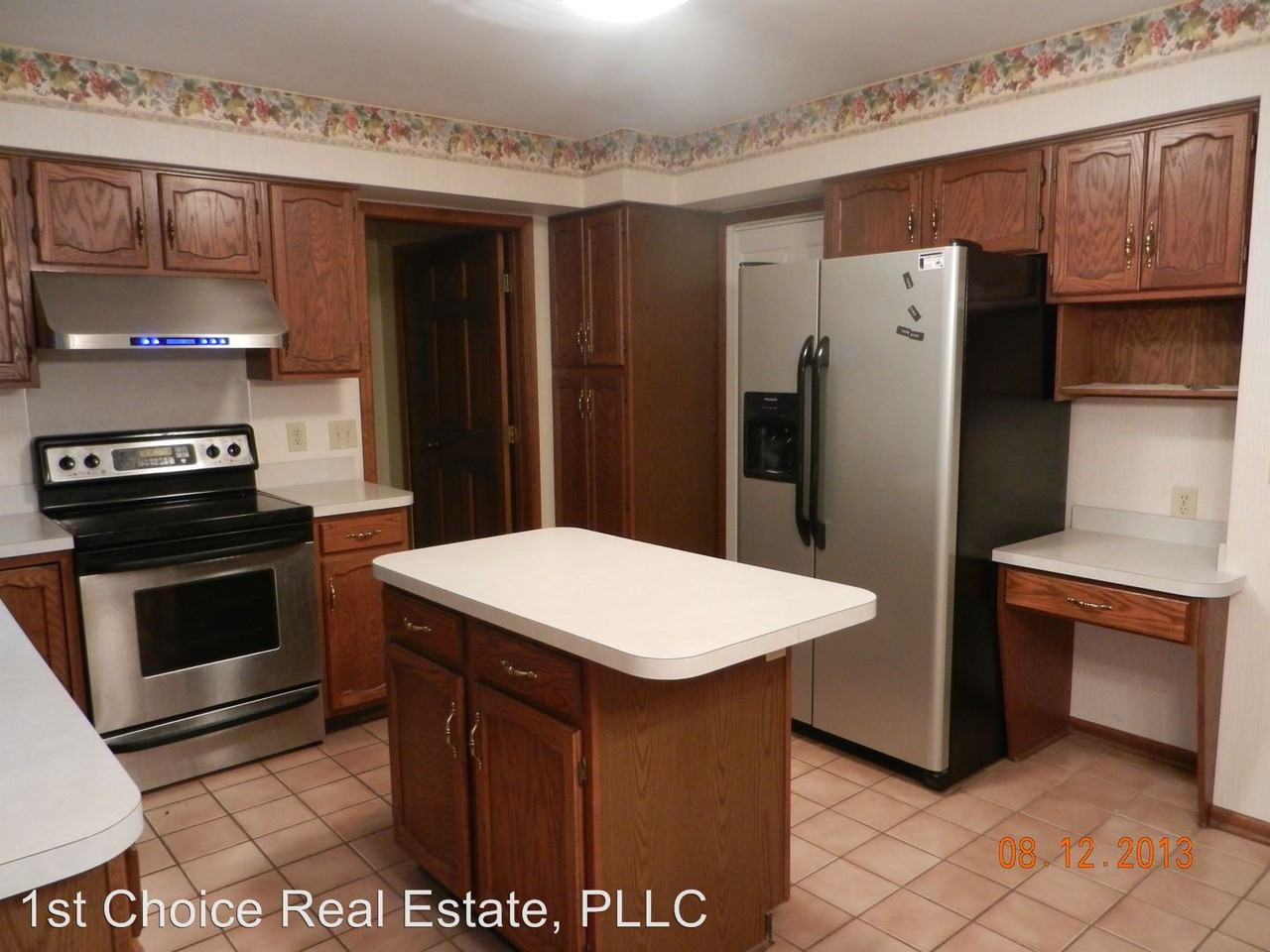 1570 Birchwood Dr - Photo 3 of 18