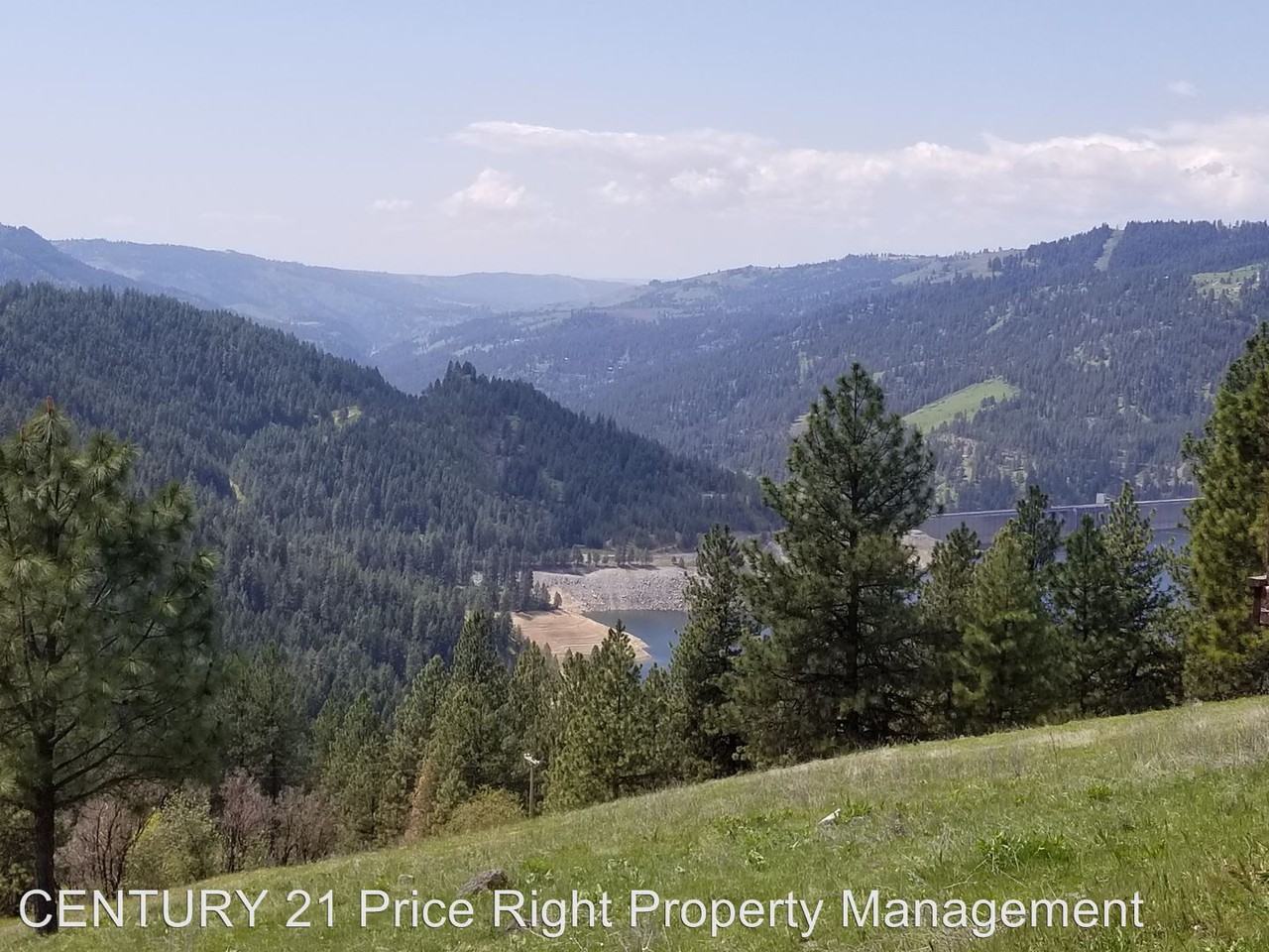 2561 Lake View Rd - Photo 2 of 3