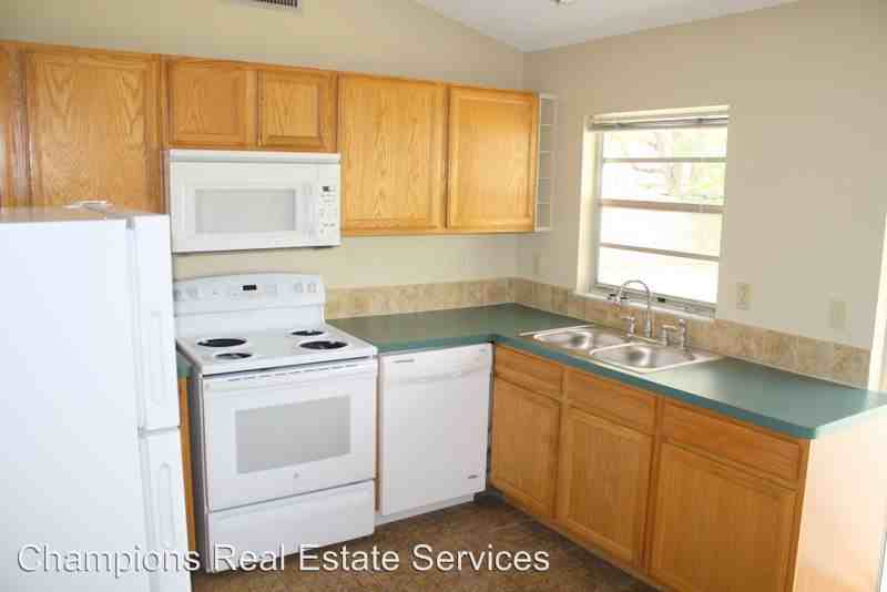 3243 Seven Springs Blvd - Photo 2 of 10