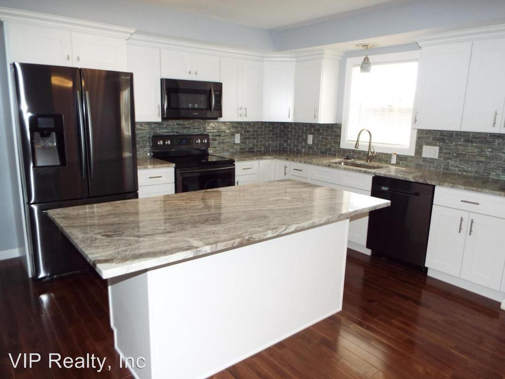 1745 Amity Rd - Photo 3 of 34