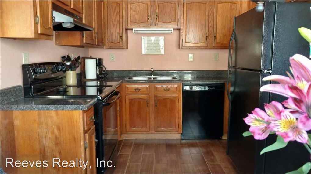 5716 Green Tree Rd - Photo 3 of 9