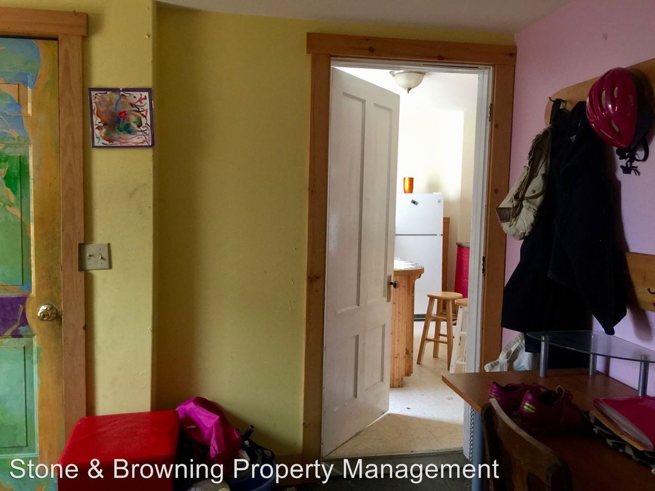 4 Foster St - Photo 3 of 27