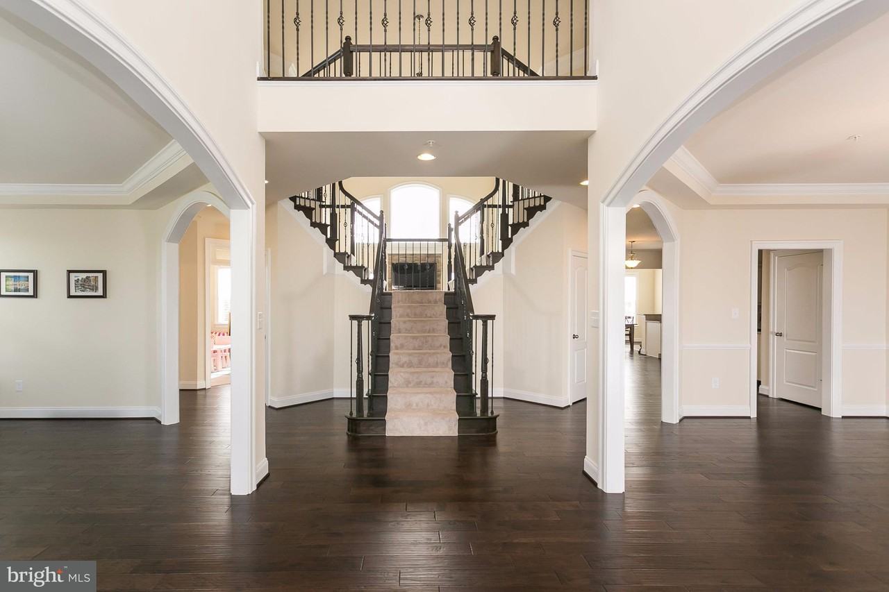 109 Chestnut Hill Rd - Photo 3 of 30