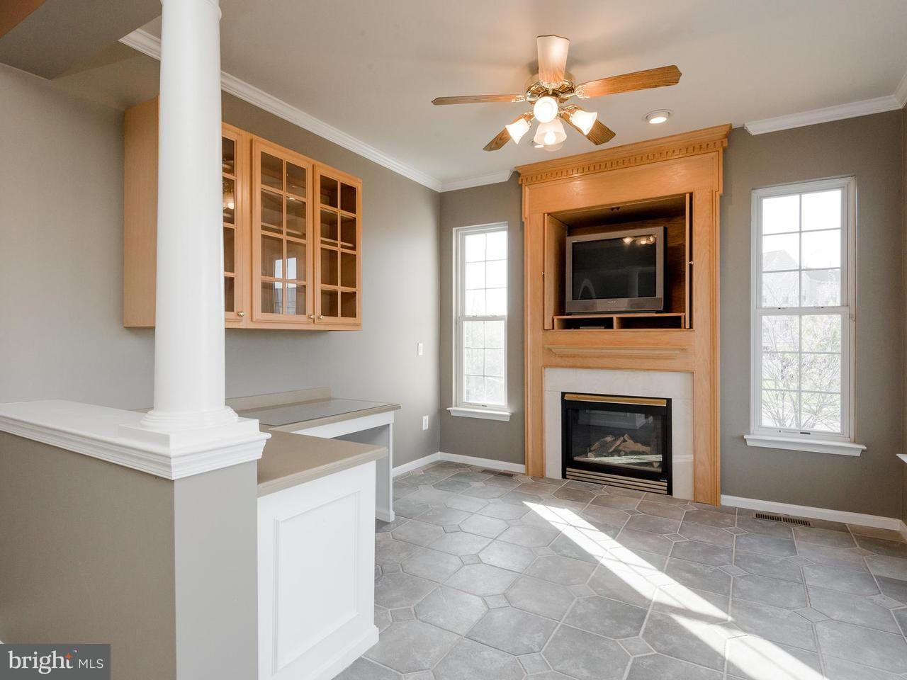 1000 Carbondale Way - Photo 3 of 29