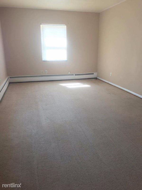 1016 Taylor Ave - Photo 2 of 7