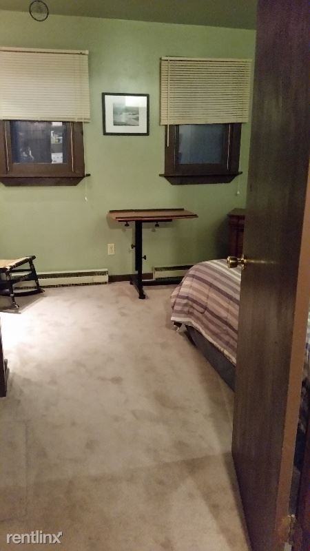 226 W Spring St - Photo 3 of 12