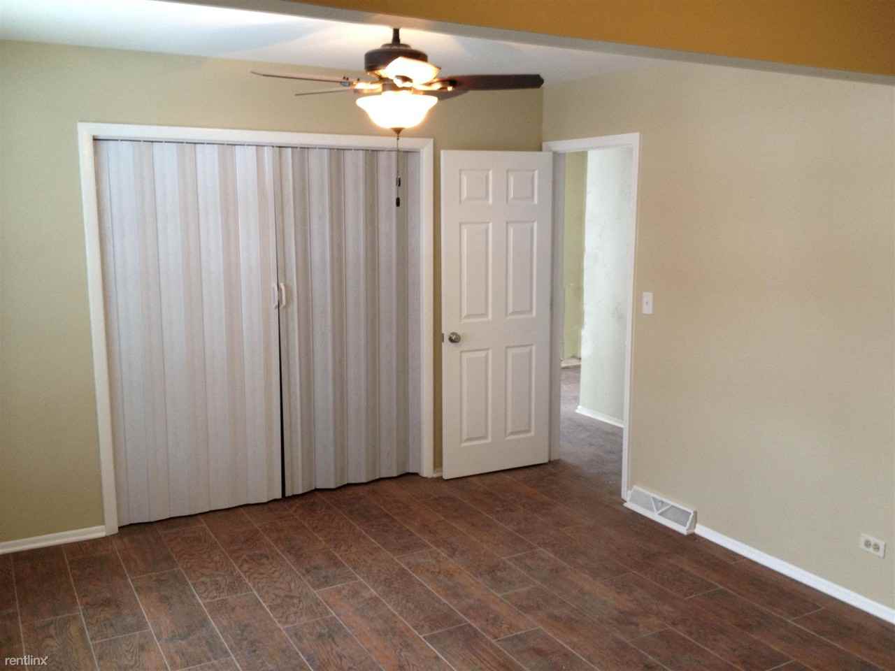 25777 Cook St - Photo 3 of 7