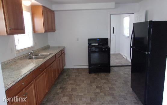 9830 Seltzer St - Photo 2 of 7