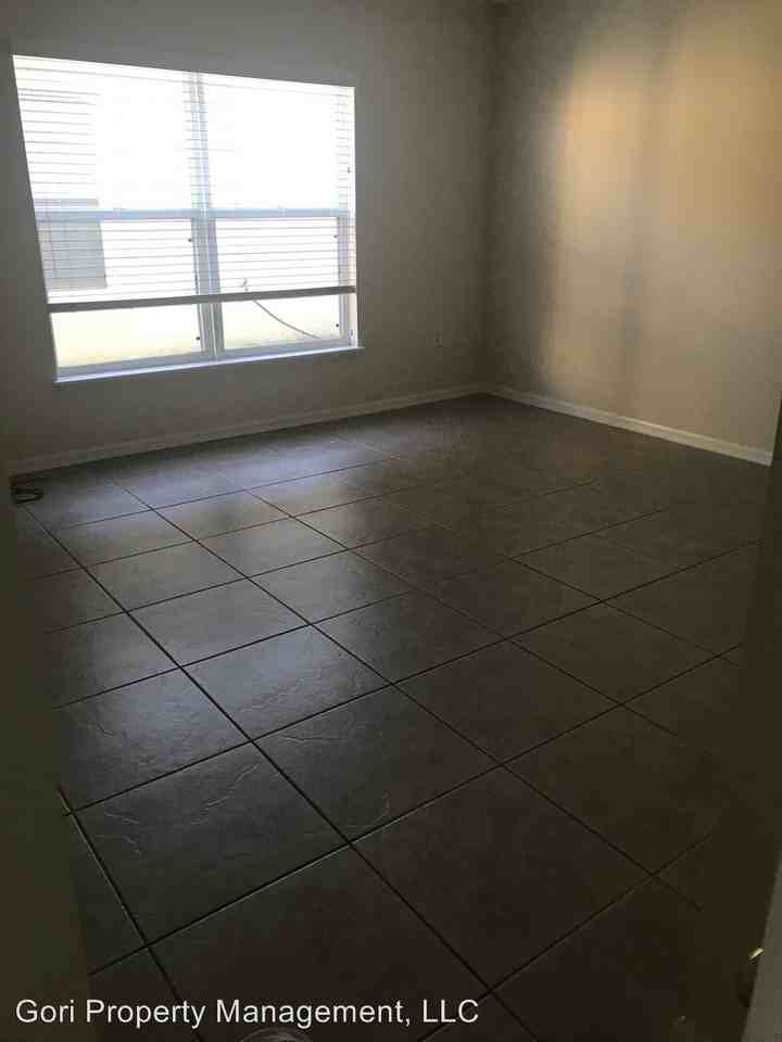 2538 12th Square SW - Photo 3 of 18