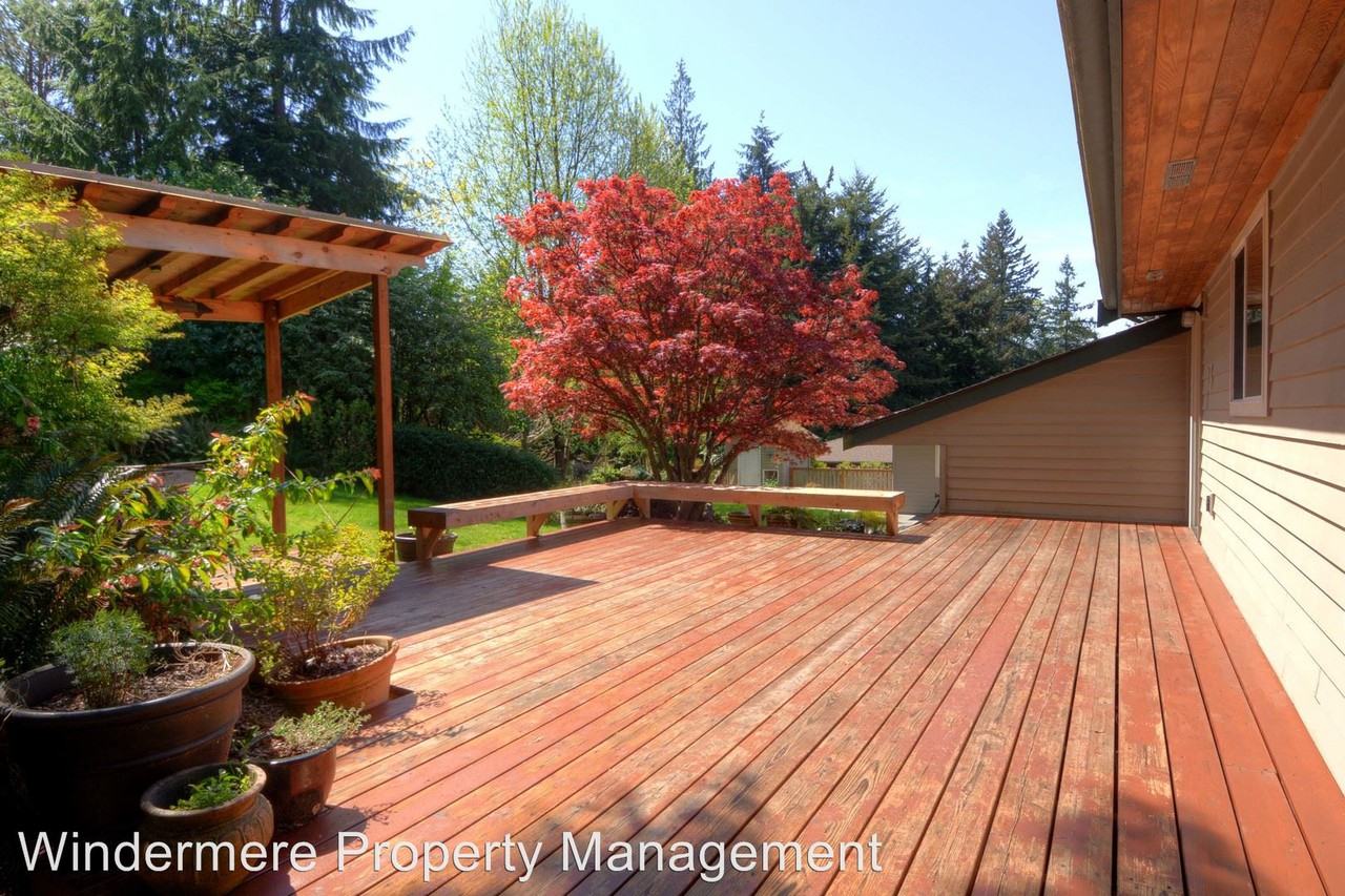 8510 186th St SW - Photo 3 of 22