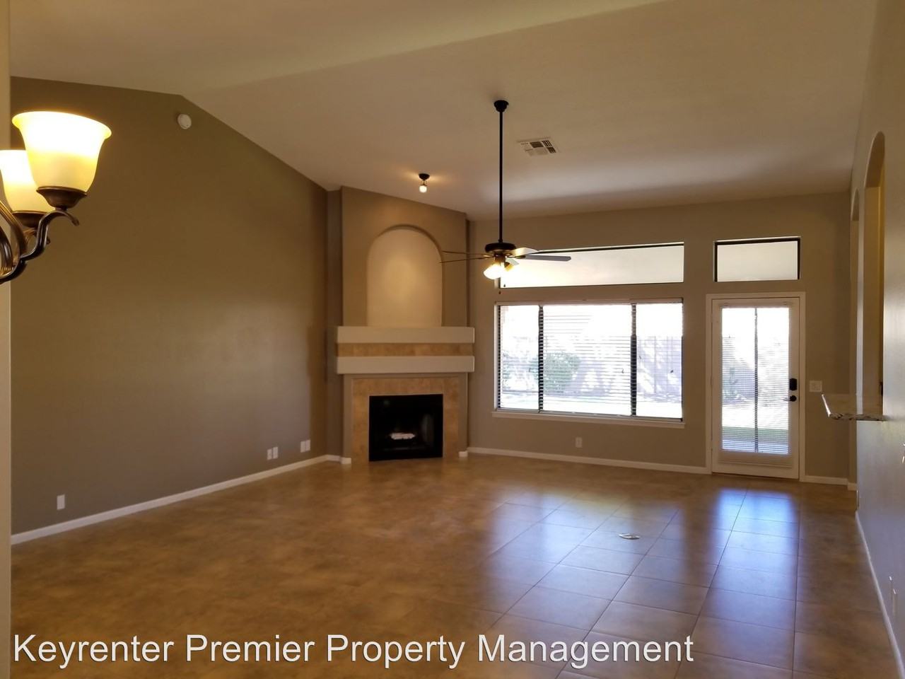 4455 E Barwick Dr - Photo 3 of 28