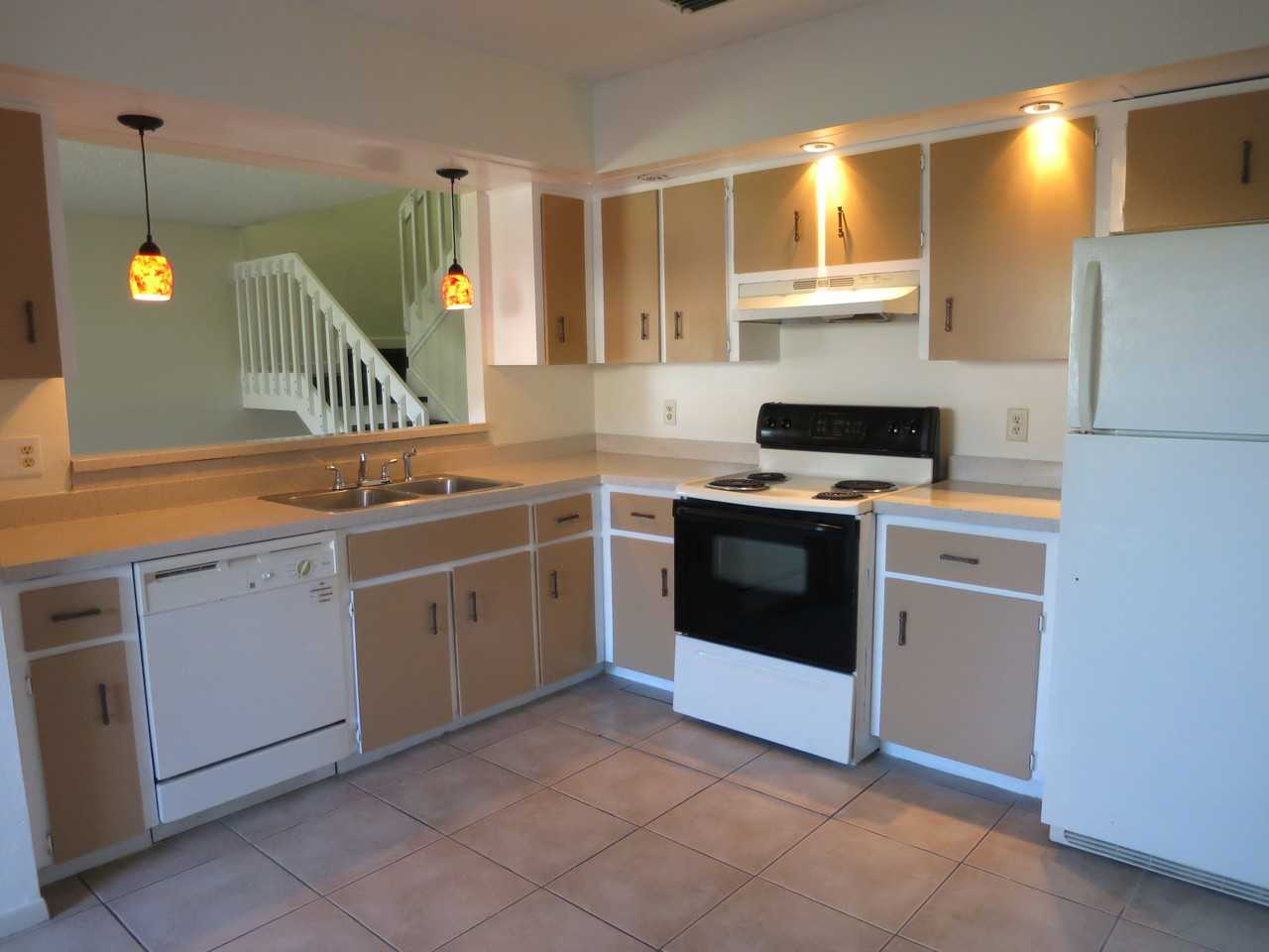 4413 Ring Neck Rd - Photo 3 of 7