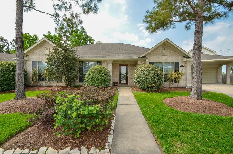 323 Torrey Ct - Photo 3 of 33