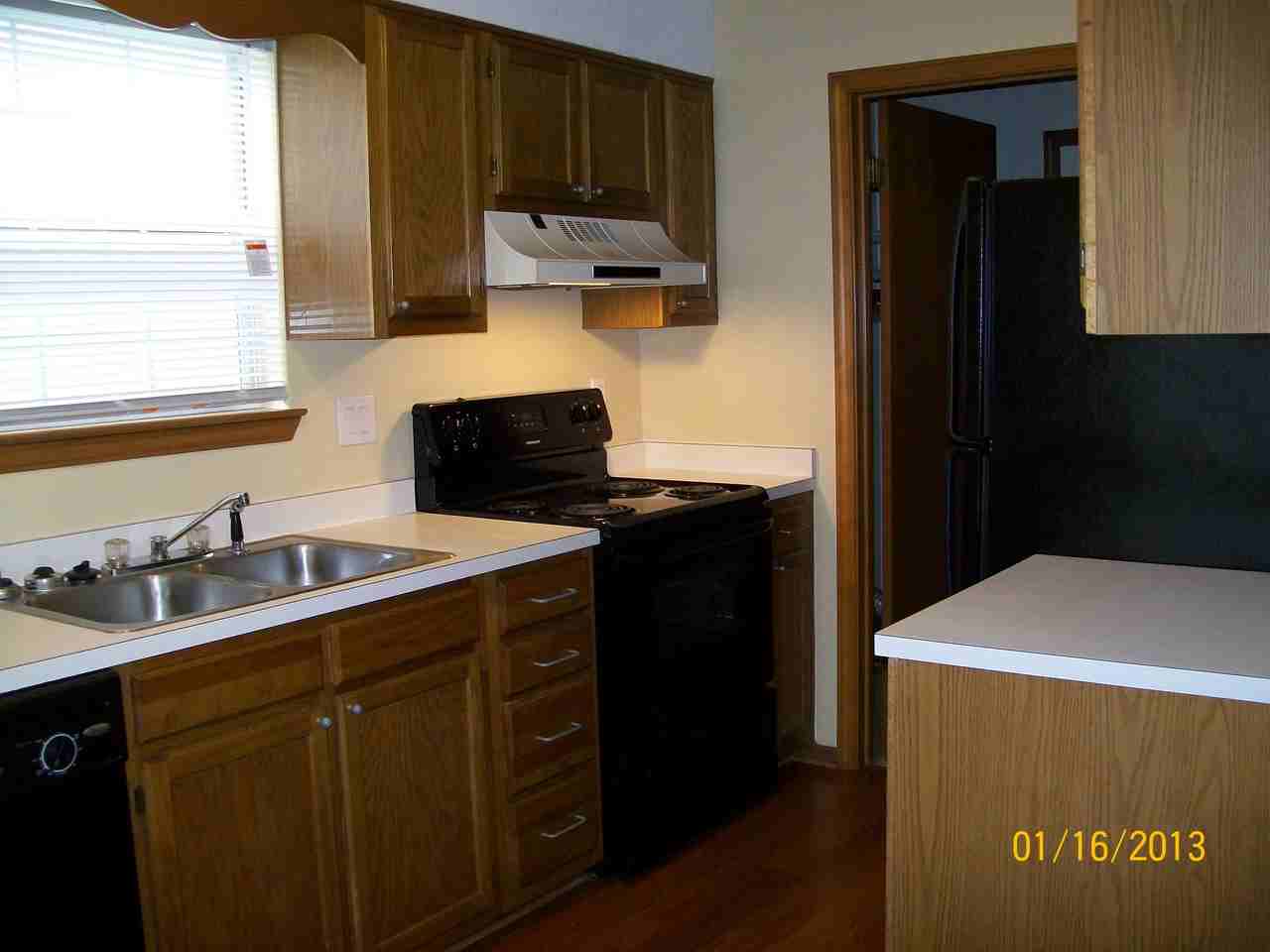 1819 Heartland Dr - Photo 3 of 13