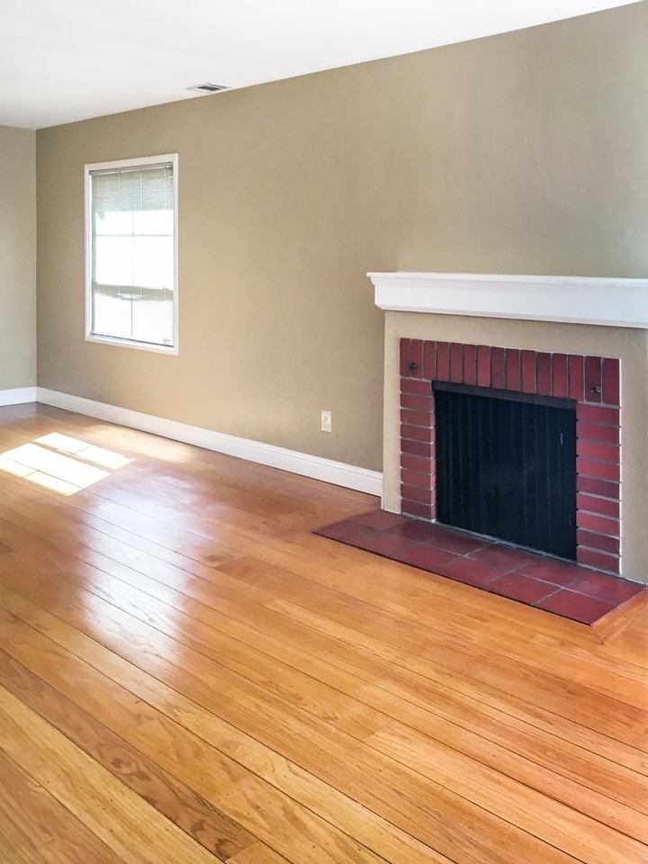 10448 Longfellow Ave - Photo 2 of 11