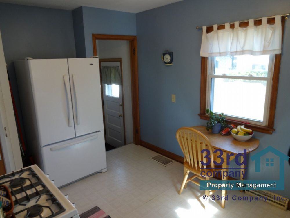 3212 E 25th St - Photo 3 of 9