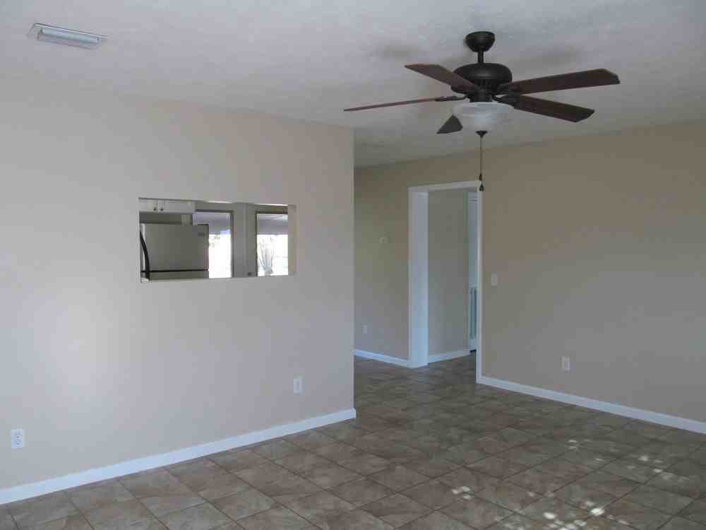 614 Gardenia St - Photo 3 of 13