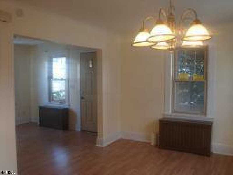 33 High St - Photo 3 of 5