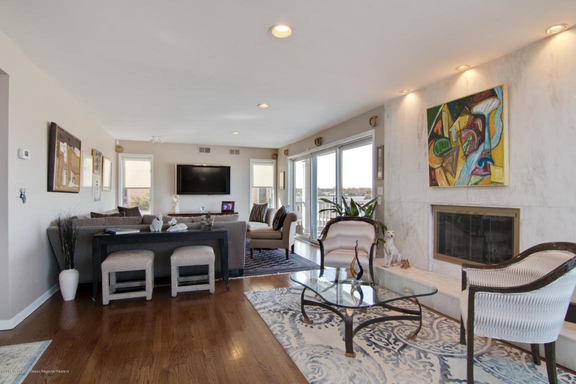 101 The Terrace - Photo 2 of 29