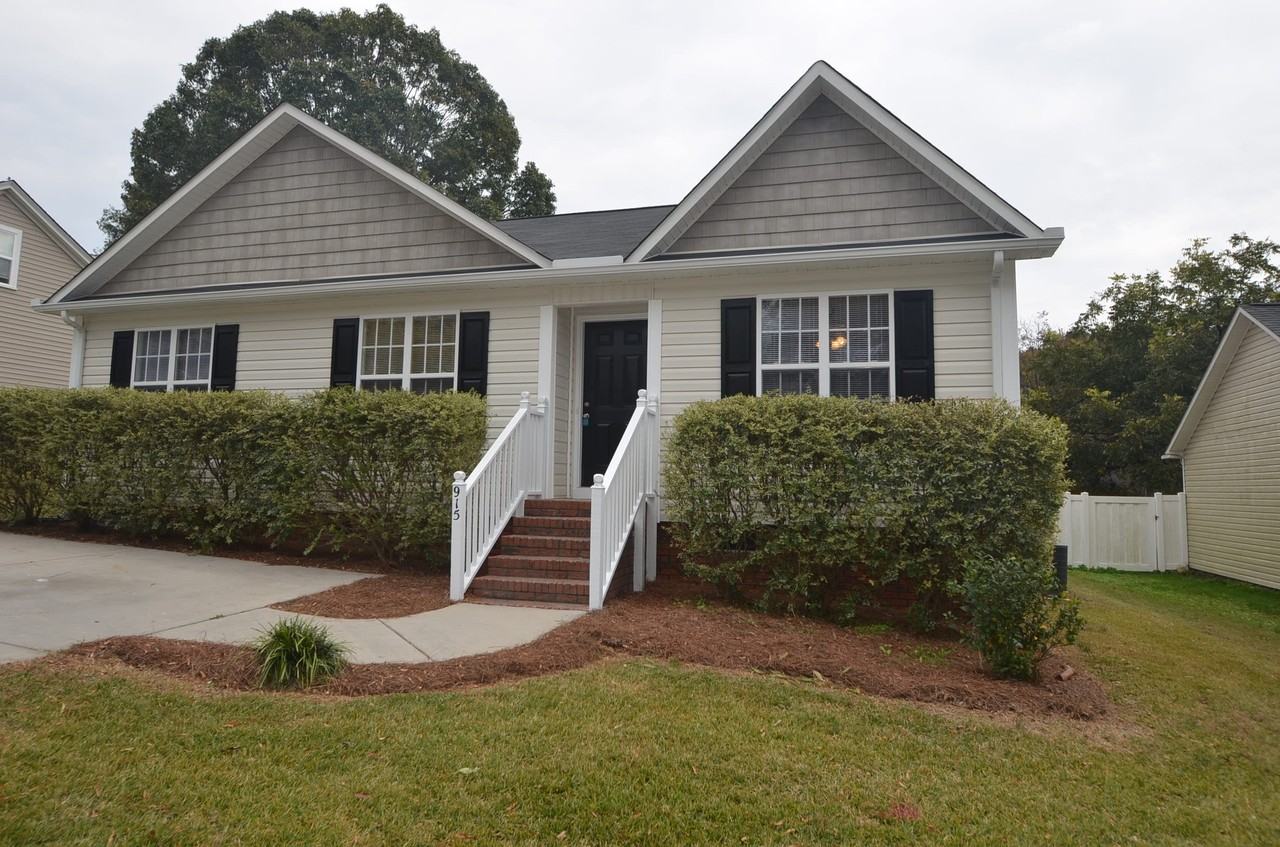 915 Klondale Ave - Photo 2 of 7