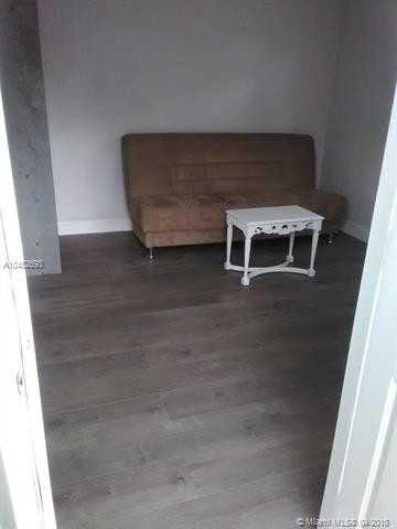 5408 SW 20th St - Photo 2 of 9