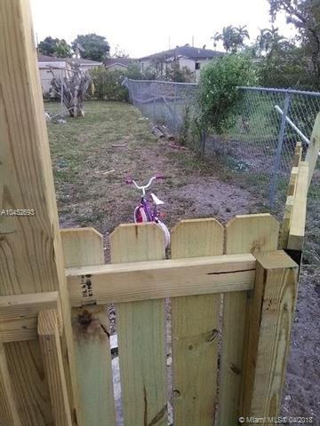 5408 SW 20th St - Photo 3 of 9