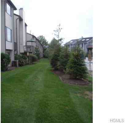 26 Chester Ln - Photo 2 of 16