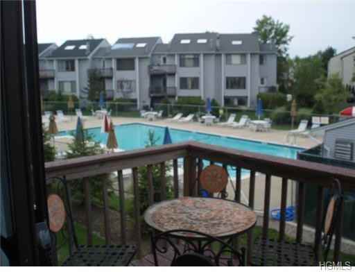 26 Chester Ln - Photo 3 of 16