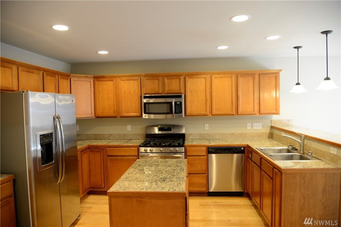 128 196th Pl SW - Photo 3 of 22