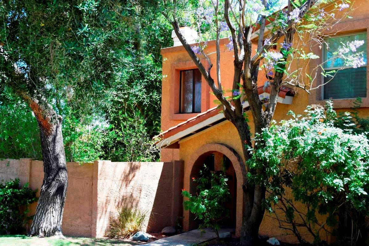 816 E North Ln #2 - Photo 2 of 27