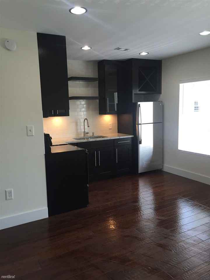 East Village Apartments - Photo 2 of 8