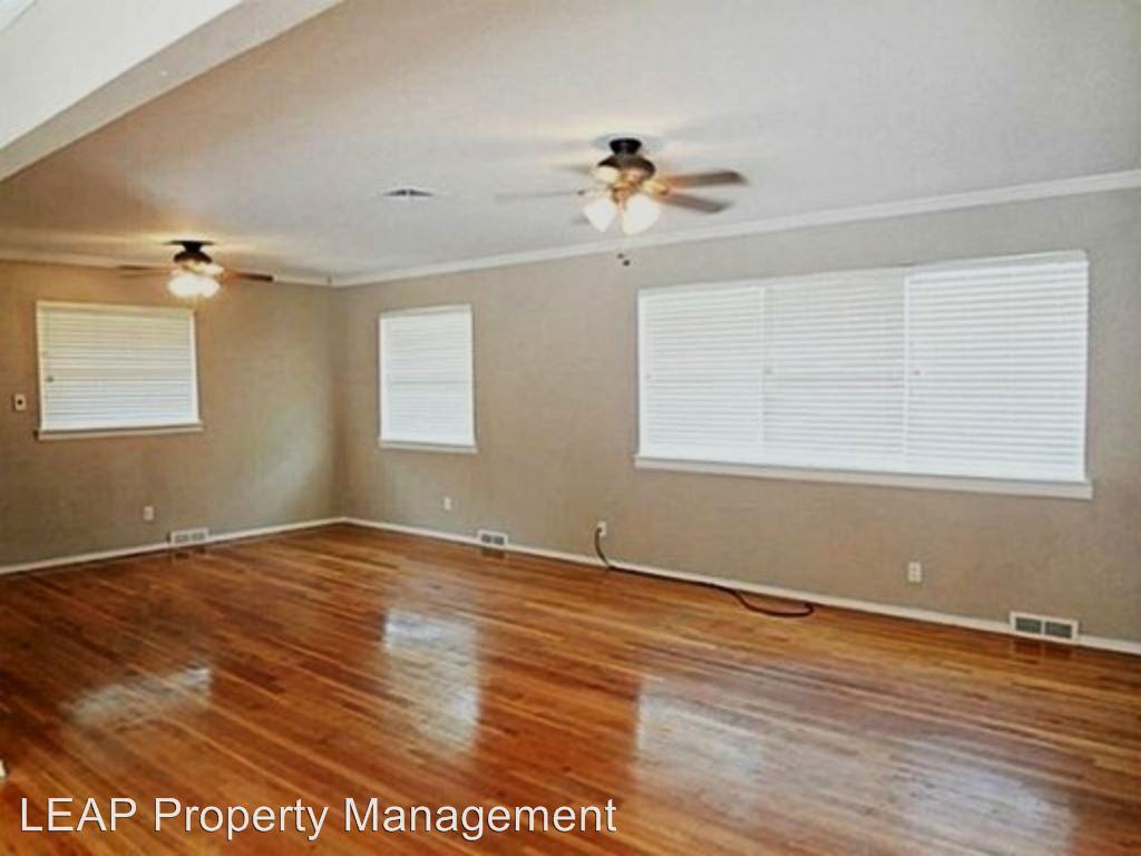 3660 Warick Dr - Photo 3 of 14