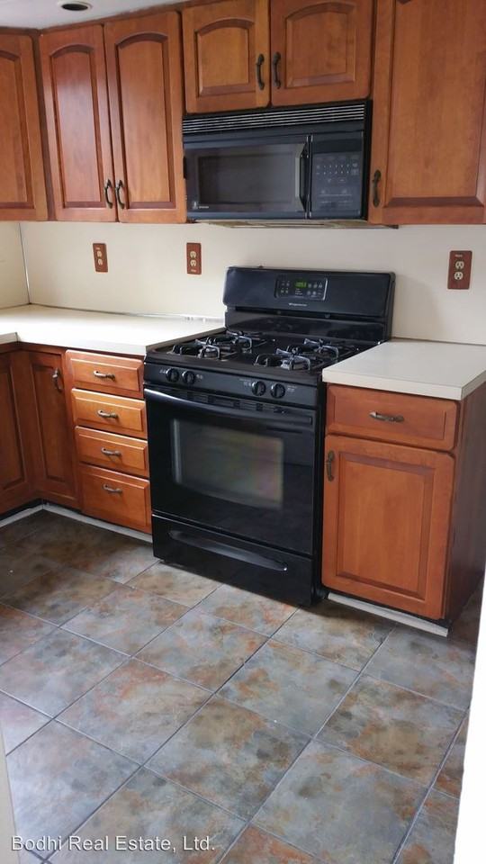 311 Barker Ave - Photo 3 of 17
