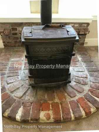 152 Villa Ave - Photo 3 of 14