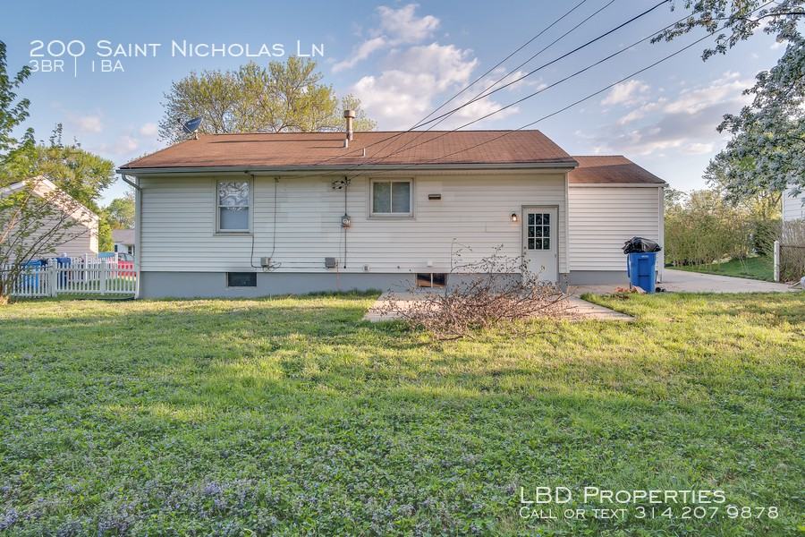 200 St Nicholas Ln - Photo 2 of 15