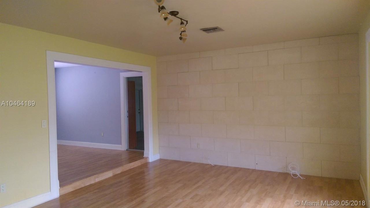 5871 Hancock Road - Photo 2 of 10