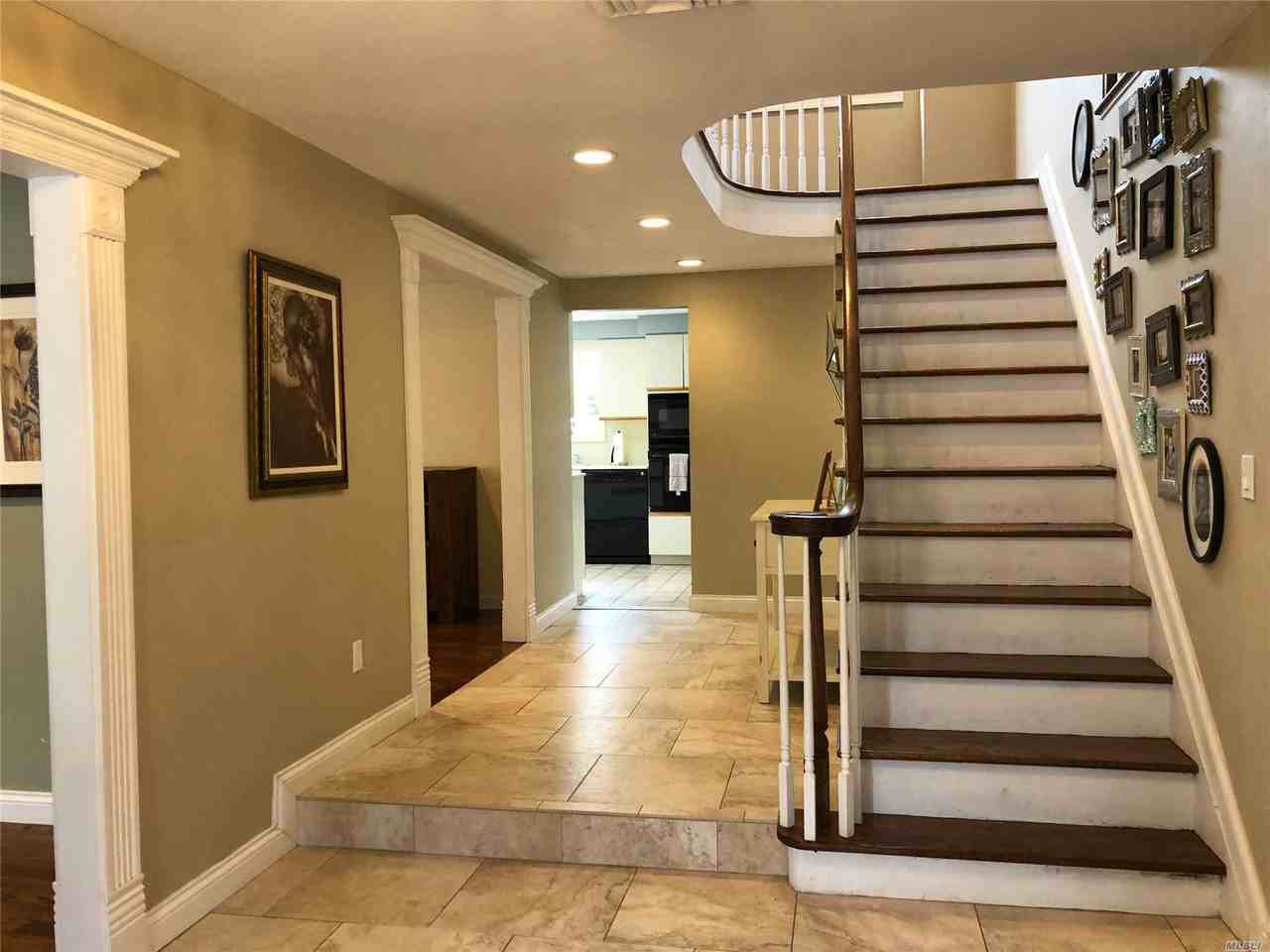 1314 Townline Rd - Photo 3 of 18