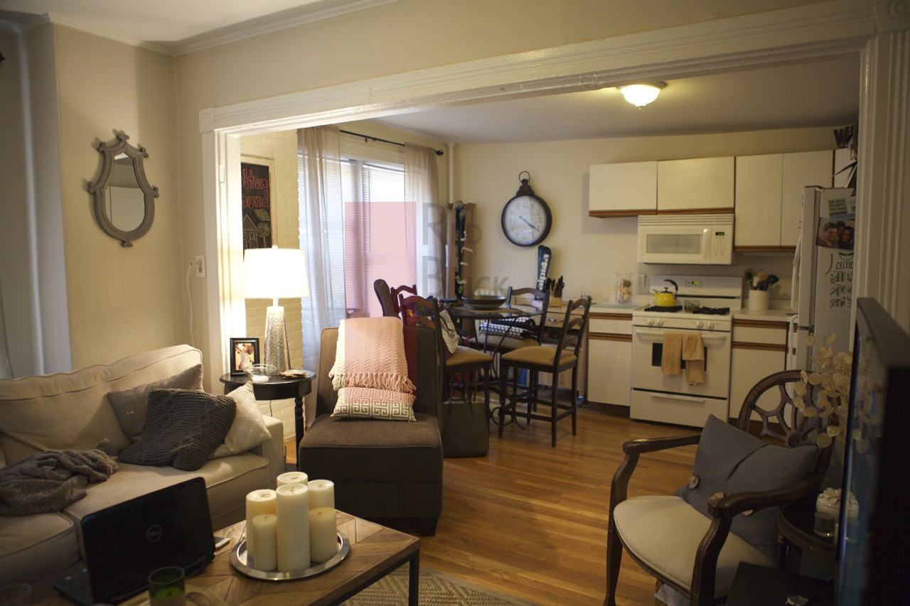 Joy St & Cambridge St