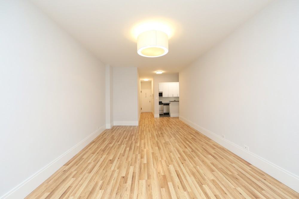 Hanover House - Photo 3 of 6