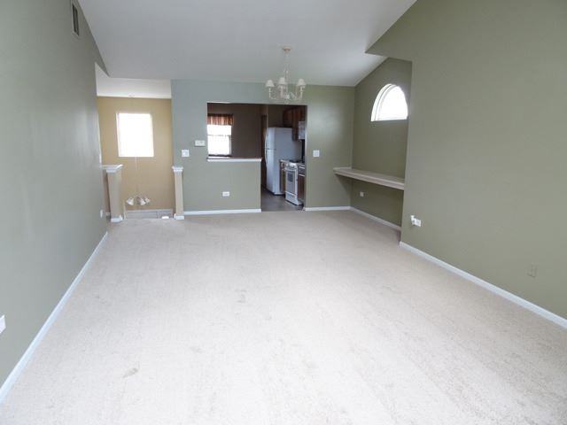 632 Chelsea Ct - Photo 3 of 14