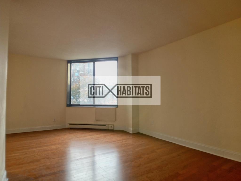 E 101st St & 1st Ave #7D