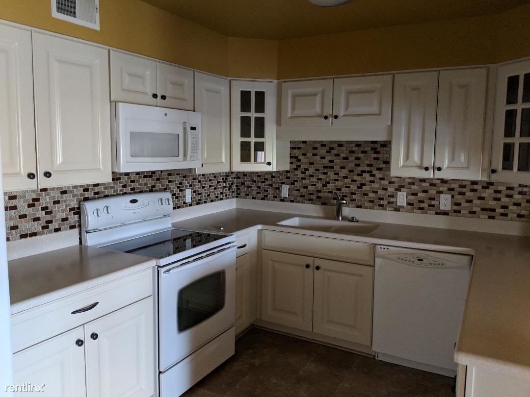 935 Kennely Rd #H120 - Photo 3 of 9