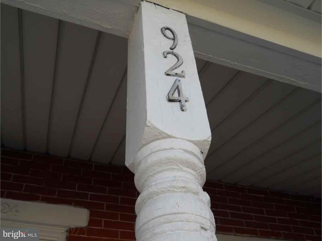 924 Martin Luther King Jr Blvd - Photo 2 of 8