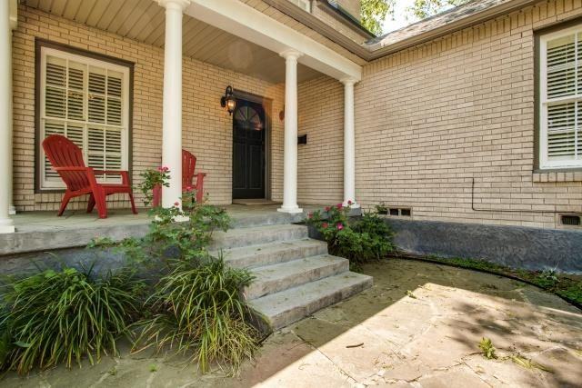 1154 N Edgefield Ave - Photo 2 of 25