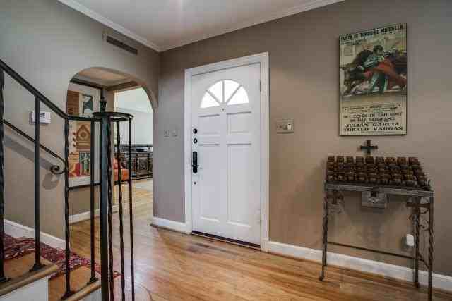 1154 N Edgefield Ave - Photo 3 of 25