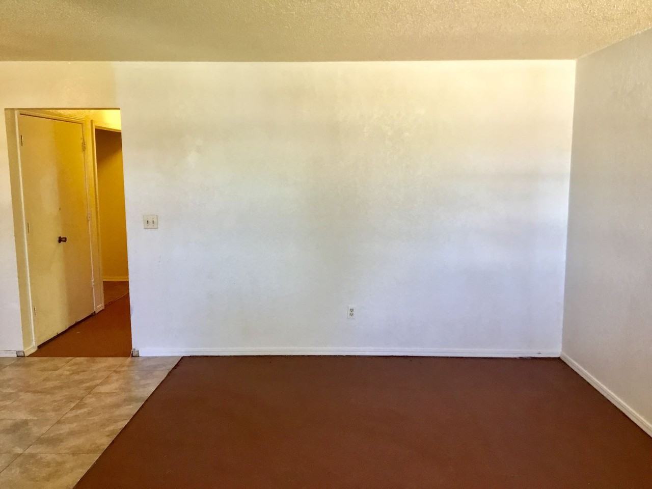 934 SW 62nd St - Photo 2 of 16