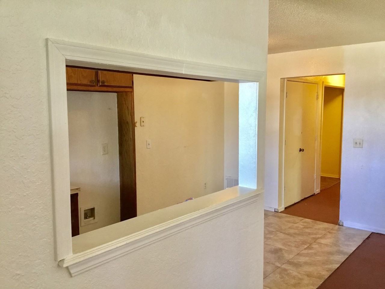 934 SW 62nd St - Photo 3 of 16